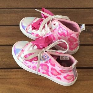 Kids Pink Hightop Shoe